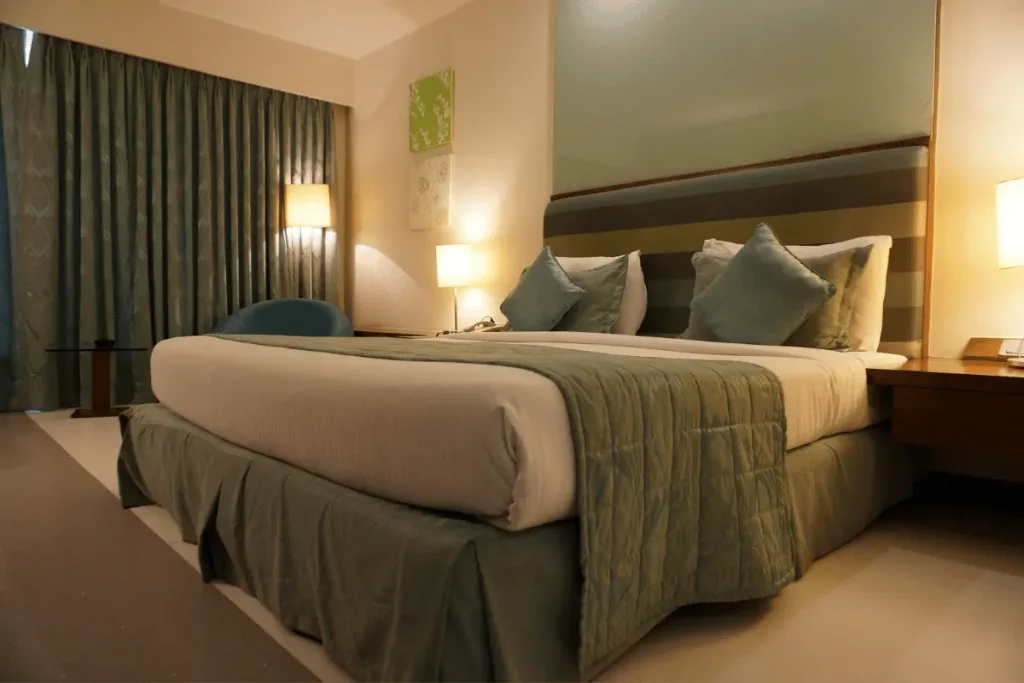 How to Save Money on Accommodation